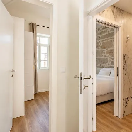 Apartment Taipas House In *