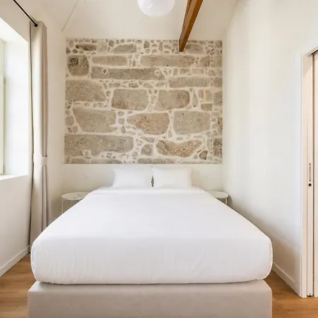 Taipas House In Oporto