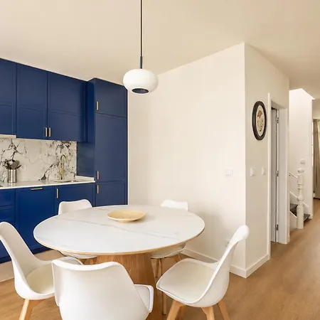 Taipas House In *
