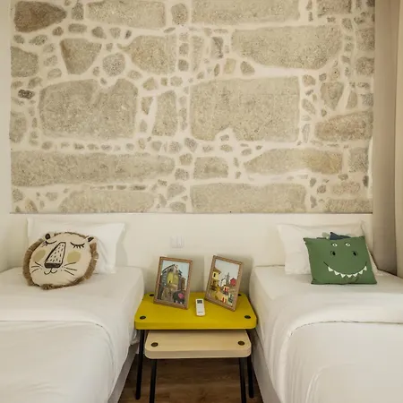 Apartment Taipas House In
