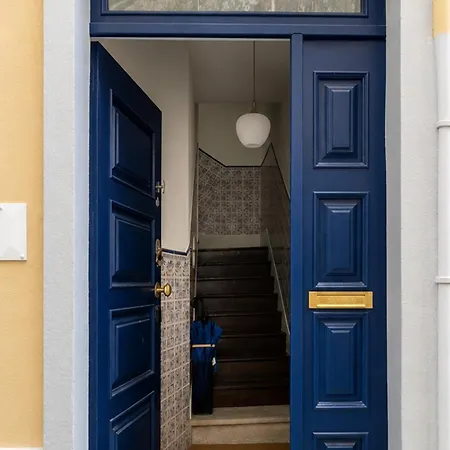 Taipas House In Porto